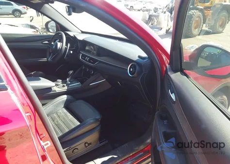 2018 Alfa Romeo Stelvio Ti Sport Awd из США, поврежденный, VIN ZASFAKNN0J7B73041